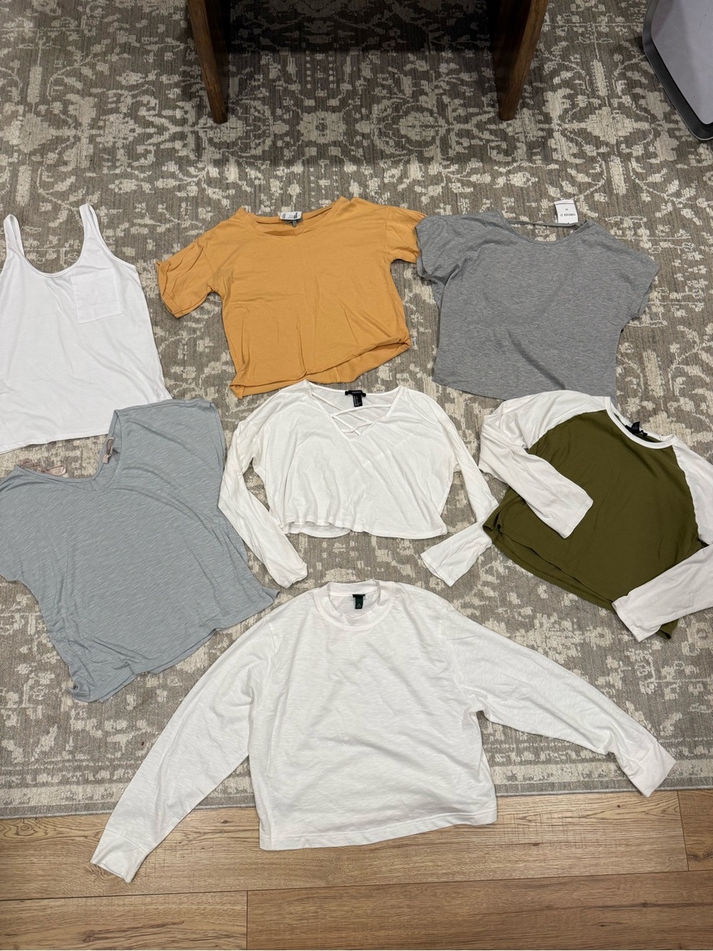 Mixed Small Women's Tops Bundle - White, Gray, Mustard, Olive